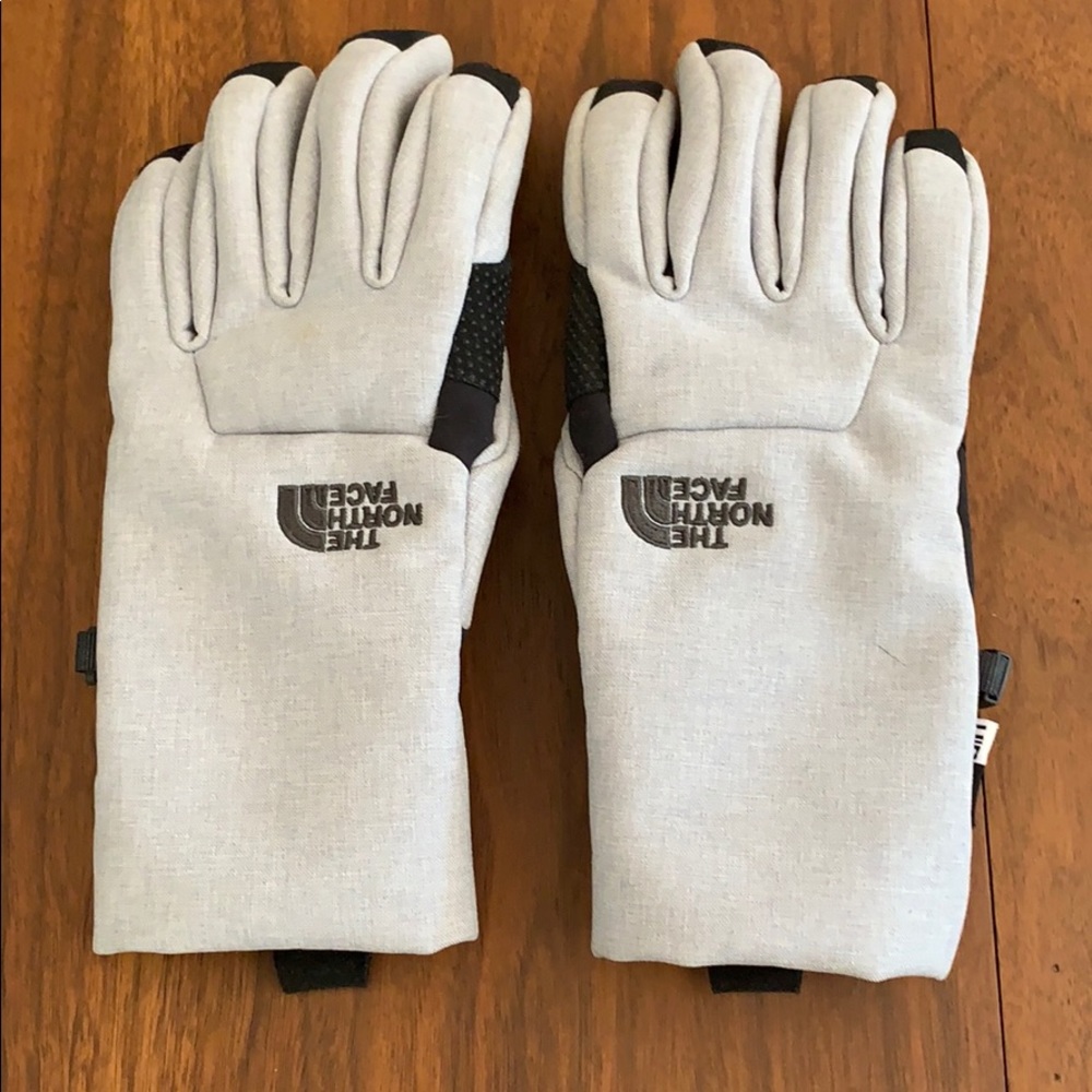 North Face Apex Etip Gloves